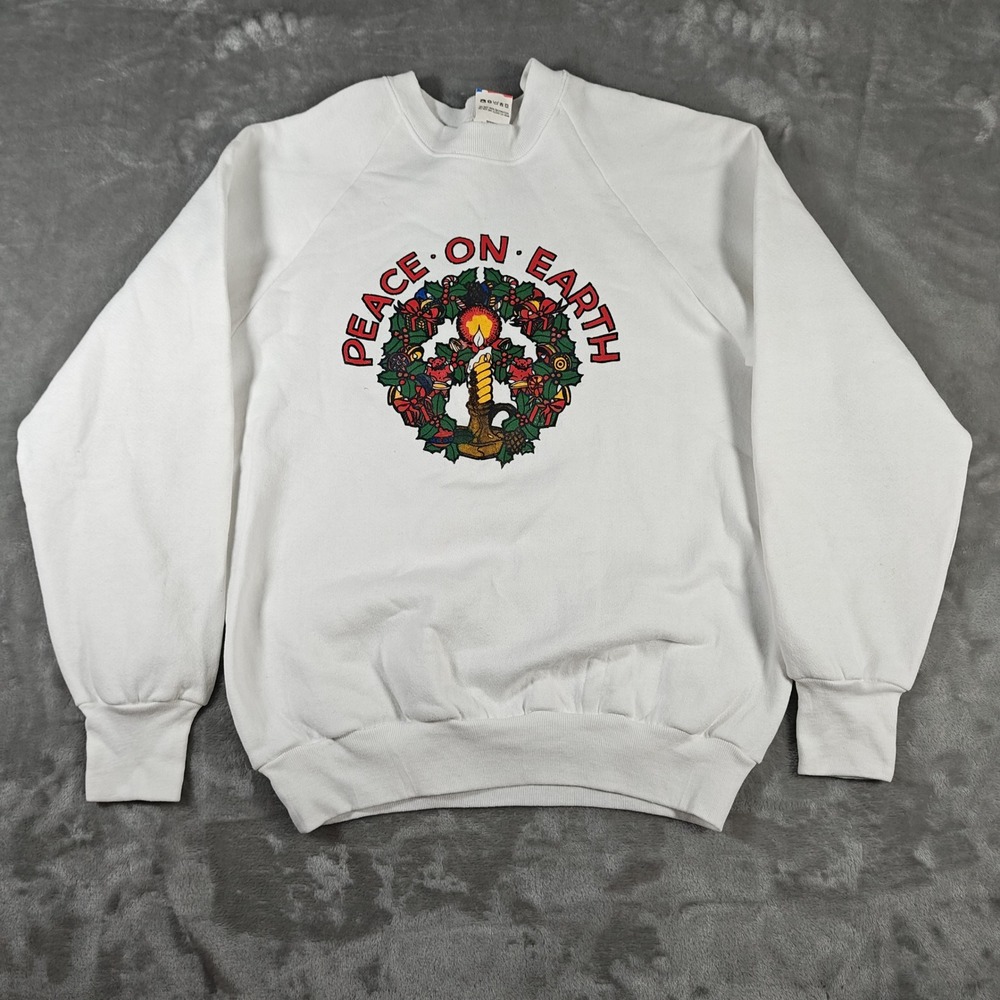 Vintage Christmas Sweatshirt Mens Medium White Peace On Earth Holiday Wreath 80s